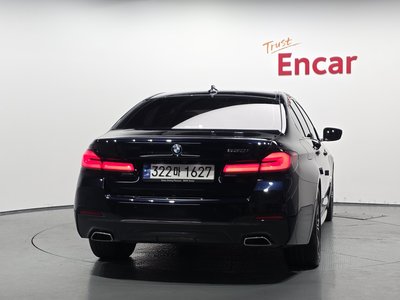 2023 BMW 5 SERIES photo 4