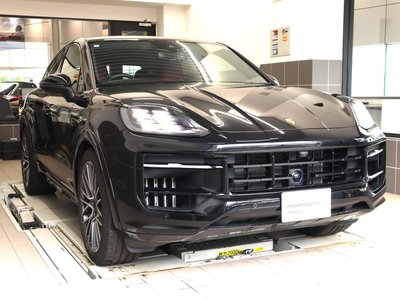 2024 Porsche CAYENNE 照片 3
