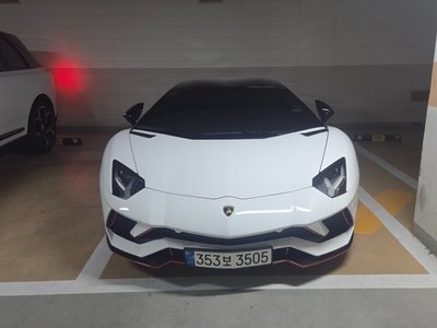 2019 Lamborghini AVENTADOR — фото 1