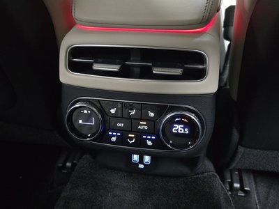 2023 Genesis GV70 — миниатюра 30
