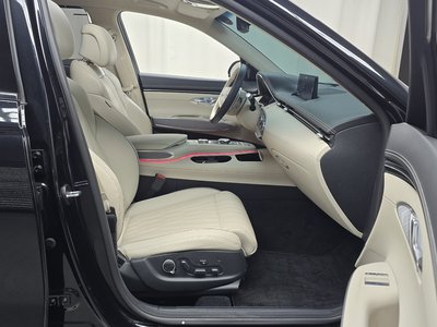 2023 Genesis GV70 — миниатюра 16