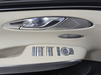 2023 Genesis GV70 — миниатюра 33