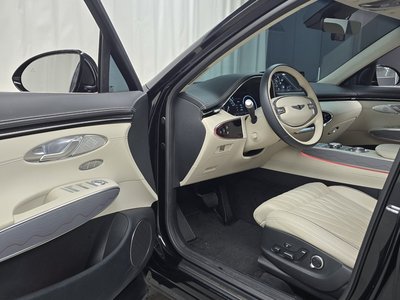2023 Genesis GV70 — миниатюра 13