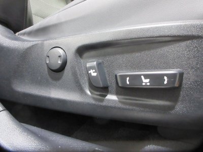 صورة مصغرة 31 لـ 2021 Lexus RX
