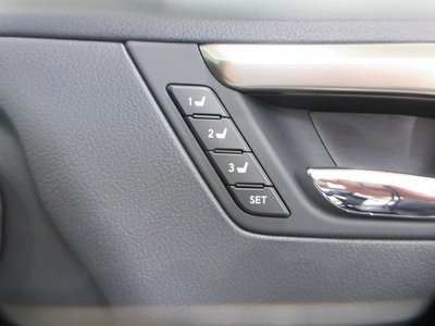صورة مصغرة 32 لـ 2021 Lexus RX