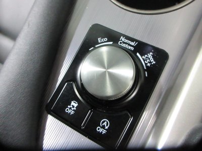 صورة مصغرة 38 لـ 2021 Lexus RX