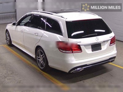 MERCEDES-BENZ E-CLASS - 2