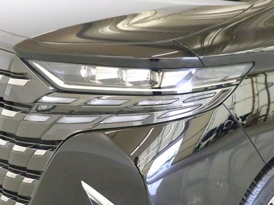 2025 Toyota ALPHARD 照片 8