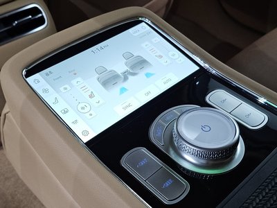2023 Genesis G90 (RS4) thumbnail 19
