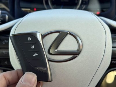 LEXUS LC CONVERTIBLE - 7