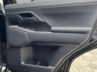 2025 Lexus GX thumbnail 27