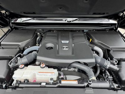 2025 Lexus GX photo 33