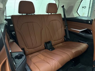 2023 BMW X7 — миниатюра 46