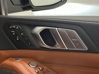 2023 BMW X7 — миниатюра 17