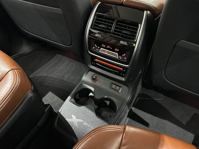 2023 BMW X7 — миниатюра 42