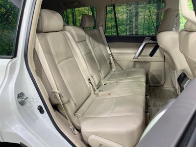 TOYOTA LAND CRUISER PRADO - 10