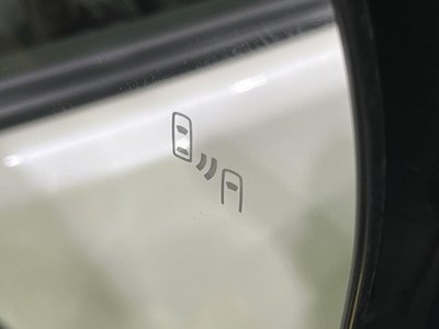 TOYOTA LAND CRUISER PRADO - 8