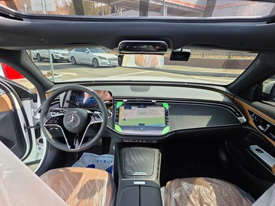 MERCEDES-BENZ E-CLASS - 5