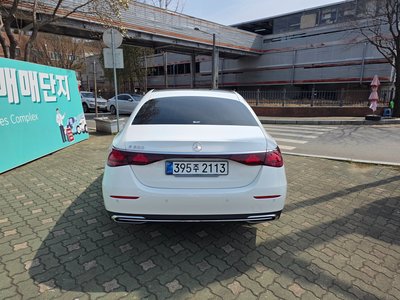 MERCEDES-BENZ E-CLASS - 3