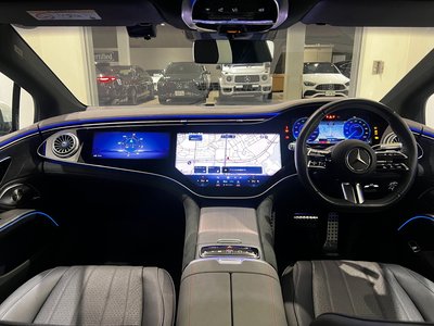 MERCEDES-BENZ EQS - 7