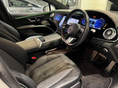 MERCEDES-BENZ EQS - 9