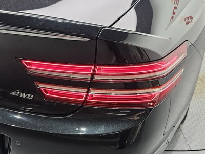 GENESIS G80 (RG3) - 10