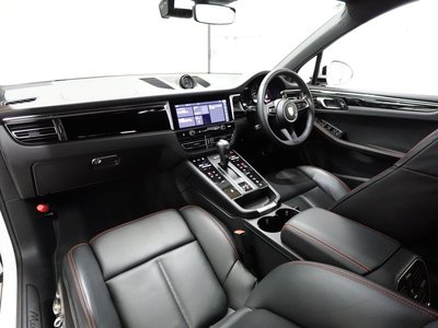 2025 Porsche MACAN 缩略图 16