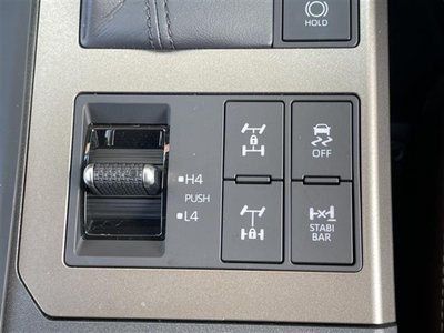 2025 Toyota LAND CRUISER 250 thumbnail 35