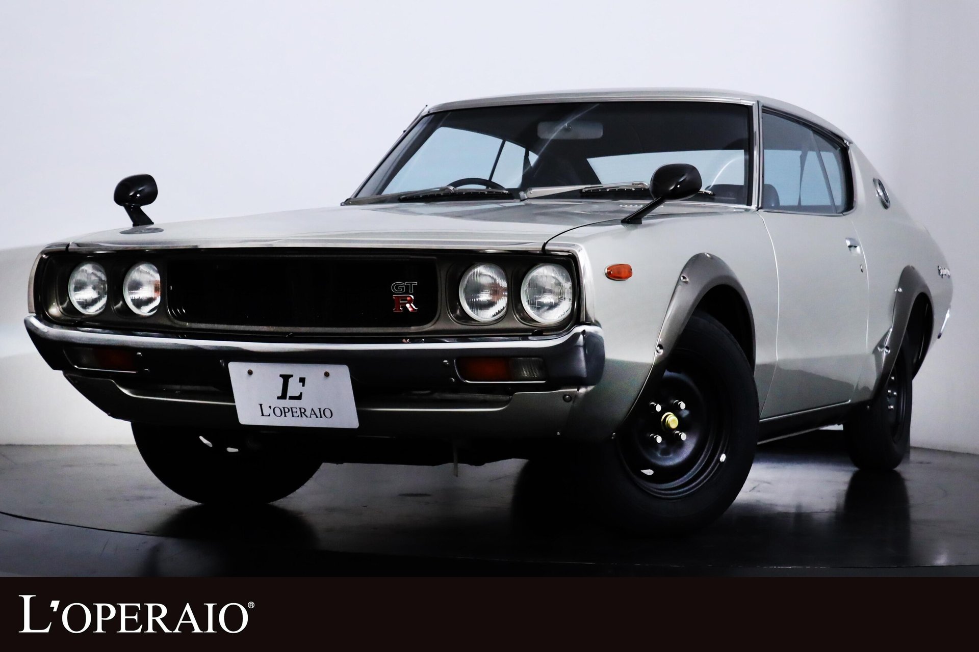 NISSAN SKYLINE GT-R - View 1