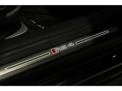 صورة مصغرة 61 لـ 2021 AUDI RS4 AVANT
