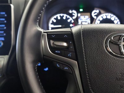 TOYOTA LAND CRUISER PRADO - 7