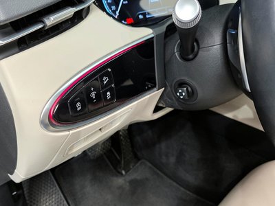 2021 Genesis GV70 thumbnail 25