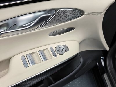 2021 Genesis GV70 thumbnail 29