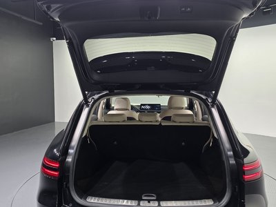2021 Genesis GV70 thumbnail 35