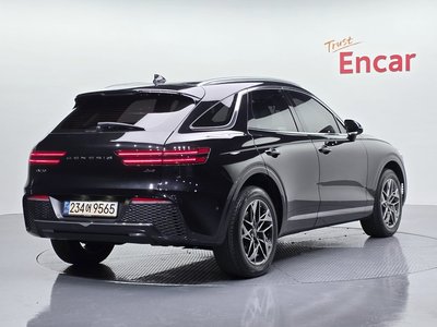 صورة 4 لـ 2021 Genesis GV70