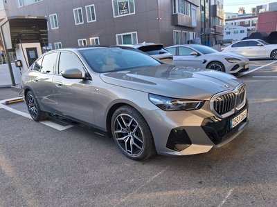 BMW 5 SERIES - 2