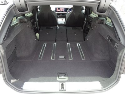 صورة مصغرة 76 لـ 2025 BMW M3 TOURING