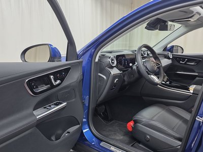 MERCEDES-BENZ GLC - 10