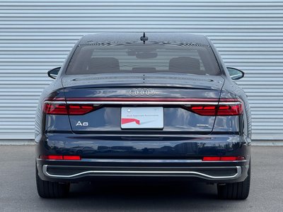 AUDI A8 - 7