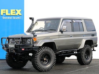 TOYOTA LAND CRUISER - 1