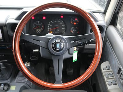 TOYOTA LAND CRUISER - 4