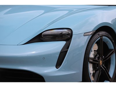 2022 Porsche TAYCAN thumbnail 28