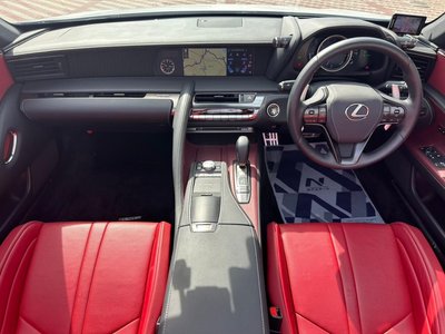 2021 Lexus LC CONVERTIBLE photo 2