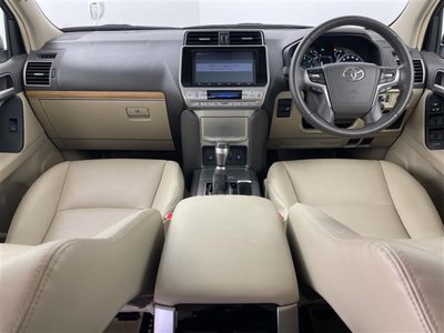 TOYOTA LAND CRUISER PRADO - 5