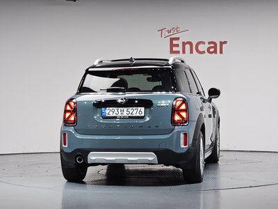 MINI COUNTRYMAN - 4