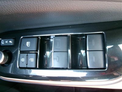 صورة مصغرة 36 لـ 2025 Toyota CROWN SPORT