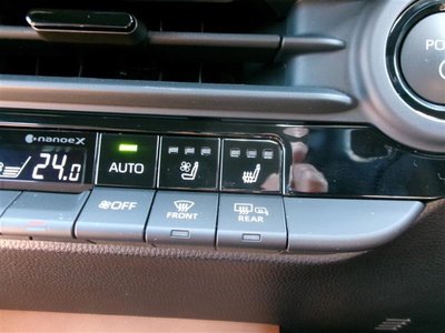 صورة مصغرة 32 لـ 2025 Toyota CROWN SPORT