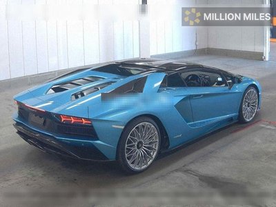 LAMBORGHINI AVENTADOR - 5