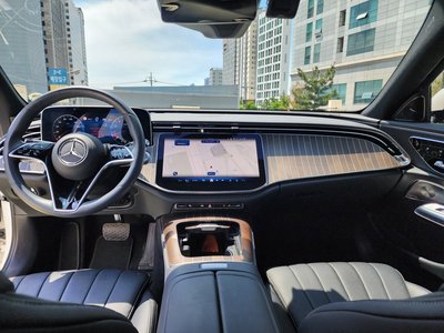 MERCEDES-BENZ E-CLASS - 5