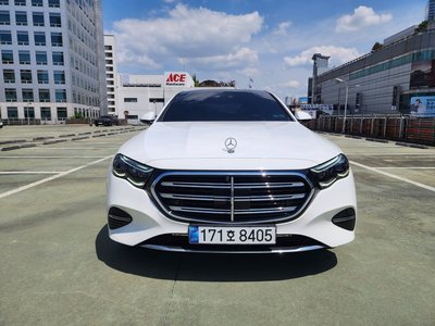MERCEDES-BENZ E-CLASS - 2